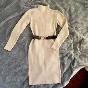 Mohito sweater dress with a belt